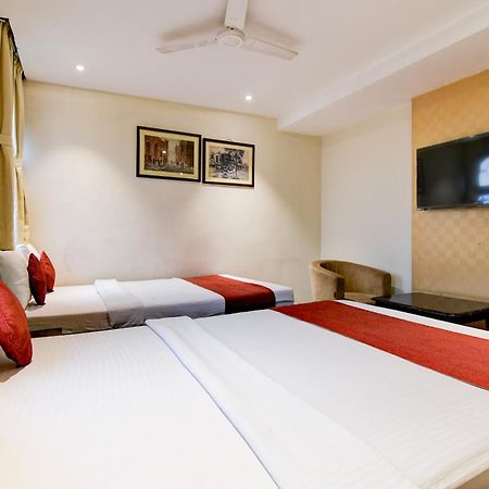 Hotel King'S Crown Kolkata Exterior photo