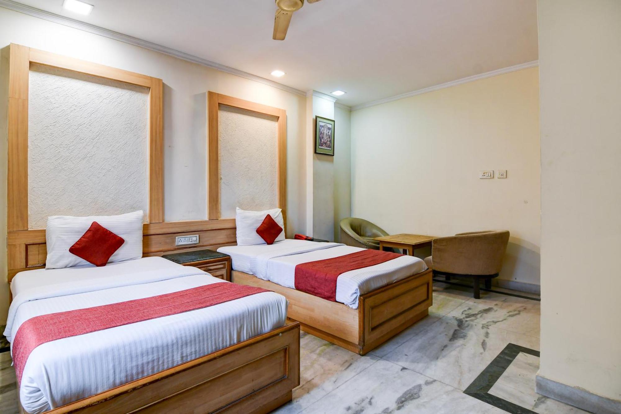 Hotel King'S Crown Kolkata Exterior photo