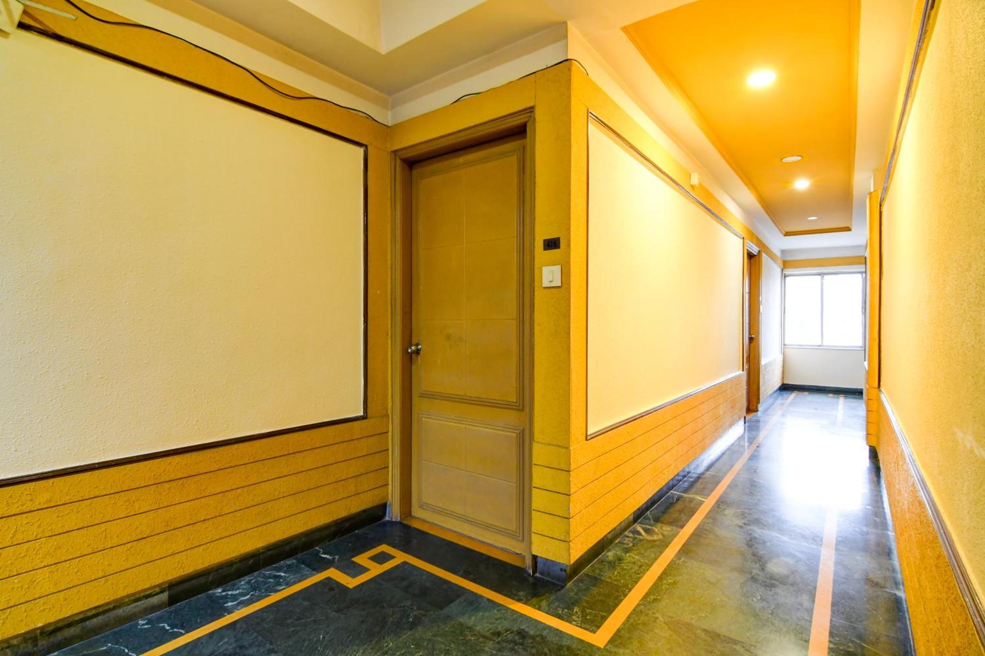 Hotel King'S Crown Kolkata Exterior photo