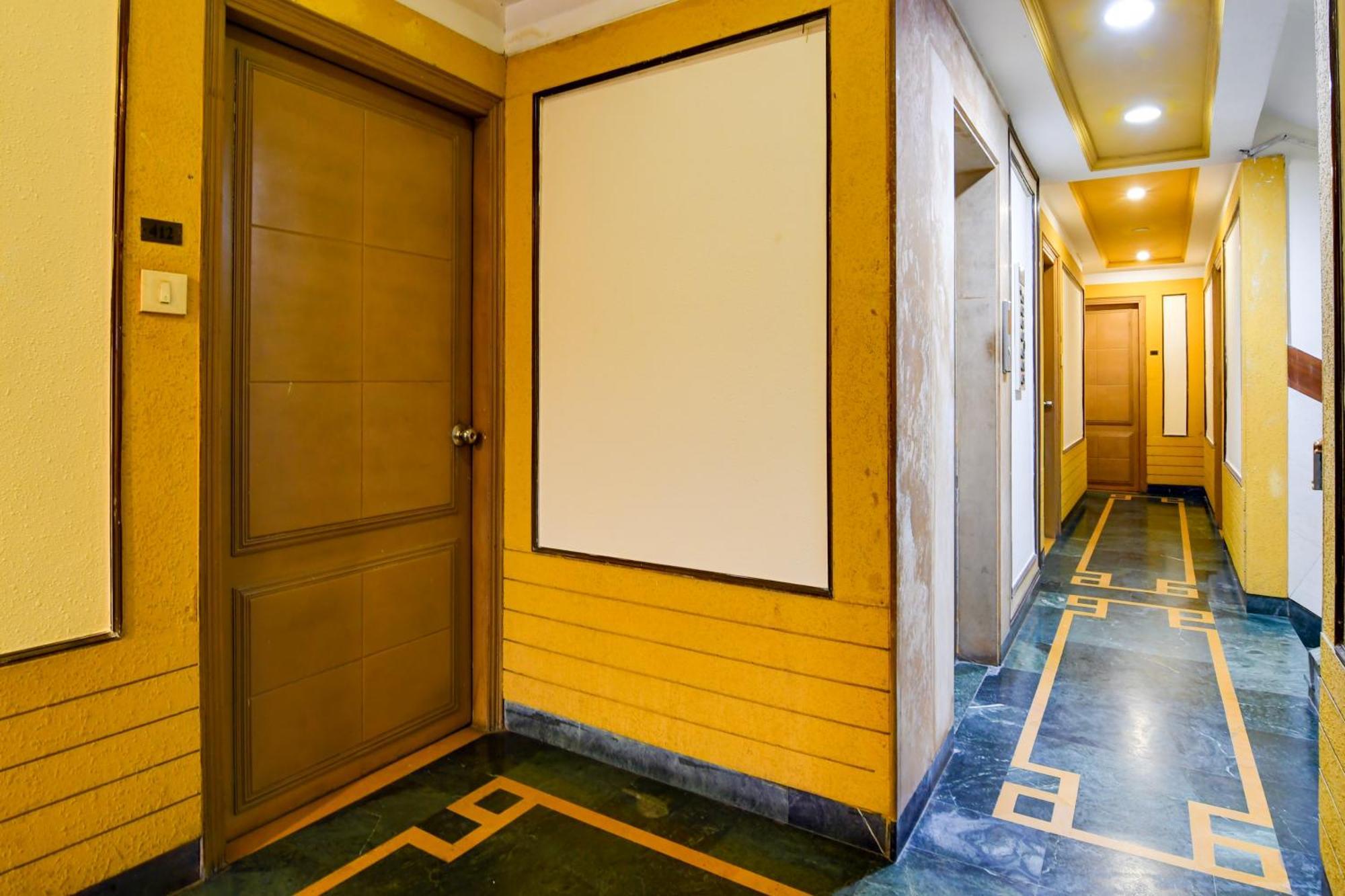 Hotel King'S Crown Kolkata Exterior photo